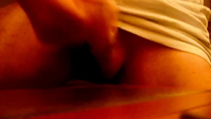 Jen wanks and cums in yellow mini