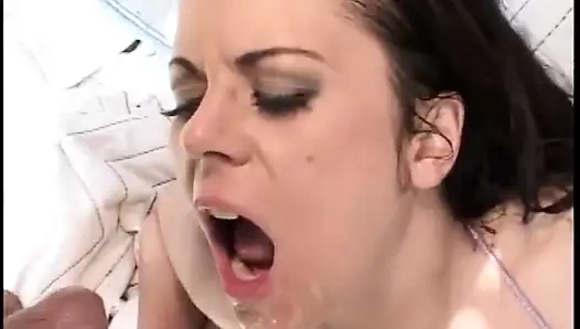 Jewel de nyle anal sikişiyor