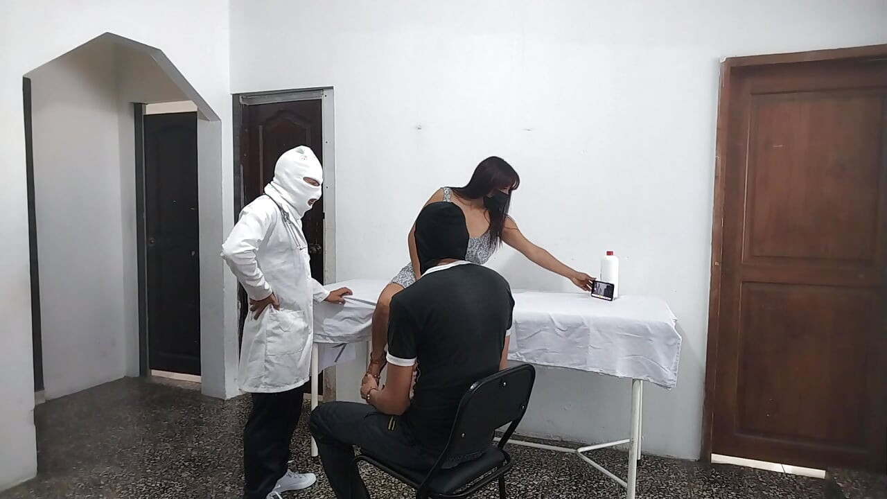 The doctor helps improve a patient's fertility! The bandit fucks the patient's wife in the middle of the hospital.