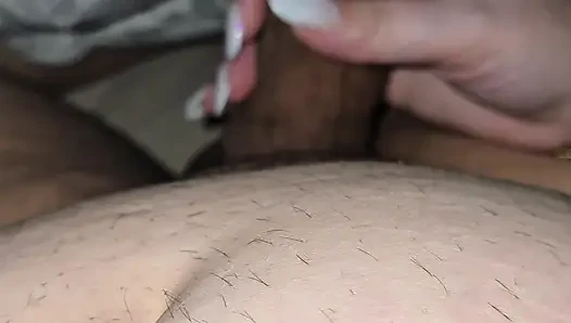 Step daughter hand slip on step dad big dick and handjob his big erection
