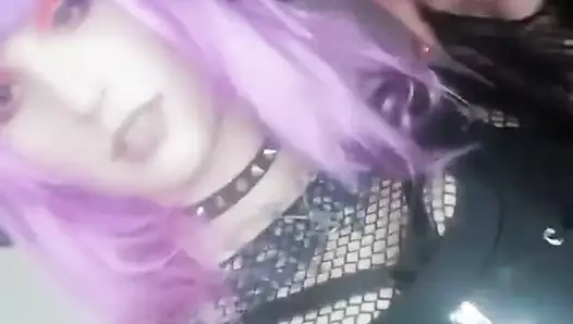 En sevdiğim şeker benim için özel bir dans yapıyor