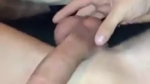 Azgın kim yardım etmek ister