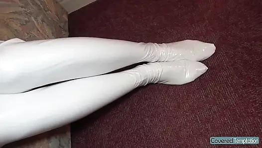 Parlak yarış kraliçesi cosplay kıyafeti, patlayıcı görsellere sahip ince güzeller için mükemmeldir