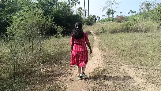 Housewife outdoor fuck