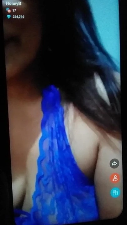 Pinay sıcak olgun üvey canlı tango uygulaması