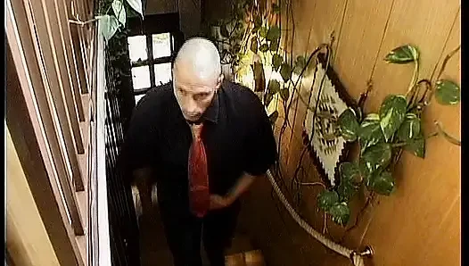 Alman sarışın fahişe jakuzide üçlü grup sekste sikiliyor