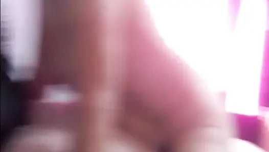 En Iyi Yarak Binme Sahnesi Orta Yaşlı Seksi Kadın Yakışıklı Adamla Sikiliyor