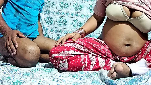 Hintli öğretmen ve öğrenci sınıfta seks yapıyor 29755