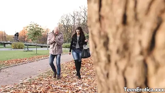 Bir yıldıza yarağını otostop çekiyor