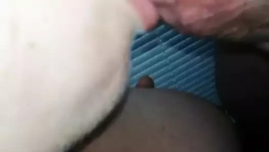 praznq i se v ustata