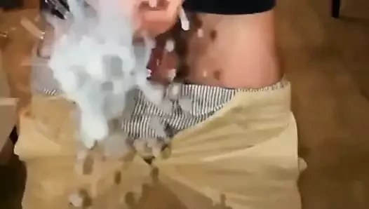 ayna üzerinde Cum sıçramak