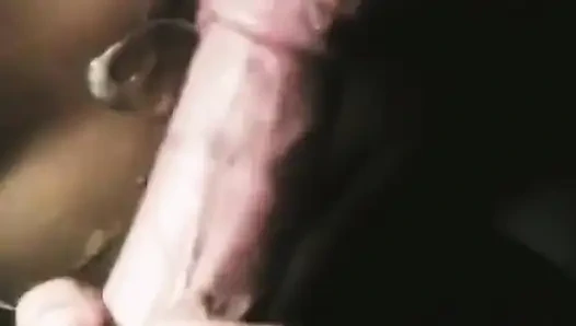 Son derece özensiz ağız çalışması!!