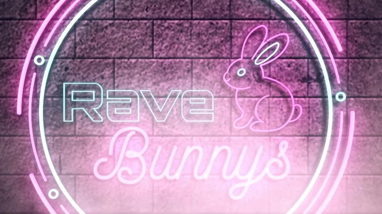Khloe Kapri’s Big Blonde Butt Gets Banged Under The Rave Lasers!