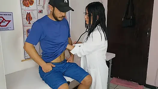 Brezilyalı hemşire hastanın ereksiyona şaşırıyor