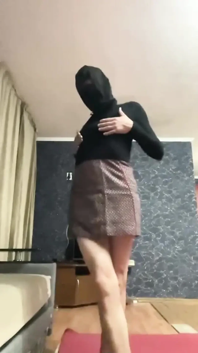 Kadın kılıklı kadın