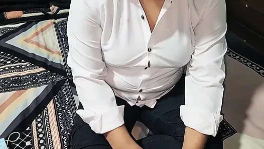 Üvey kız kardeş evde değil, bu yüzden siktim .bölüm 01