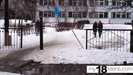 My18teens - 18 yaşındaki gençler oral seks ve horoz adamlar horoz üzerinde kovboy kız
