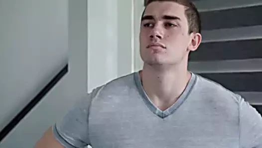 Ev işleri için çok sıcak o lanet adım abla ve arkadaş bi diyor