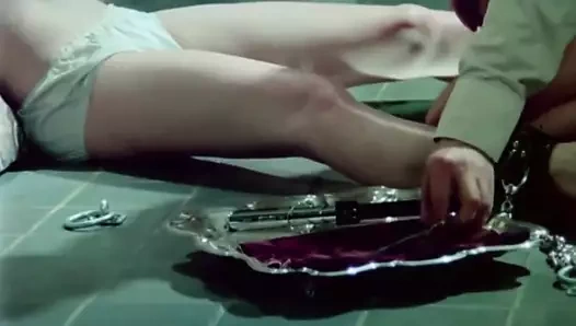 sarışın içinde zincirler alır onun Cum