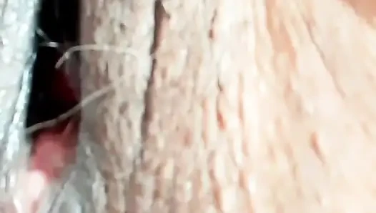 Amcığım her şeyi net bir şekilde görmen için tam önde ve ortada olacak