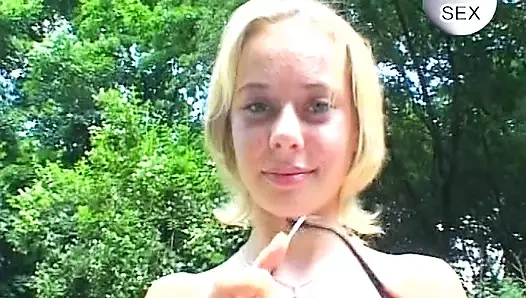 Seksi Alman genç kız erkeğine amını sıvazlatıyor