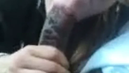 Kapüşonlu beyaz fahişe 7