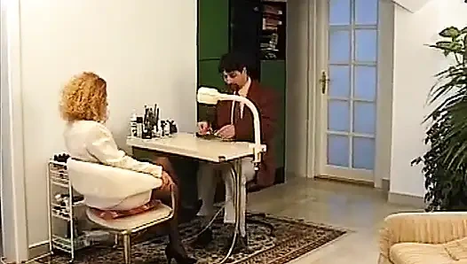 Orsolya sarışın peccati di culo sahnesinde 05