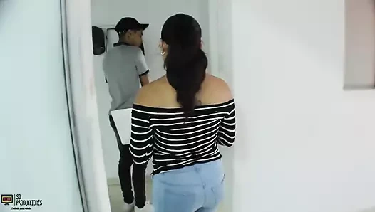 Azgın esmer büyük bir yarakla sikiliyor - bölüm 1 - İspanyolca porno