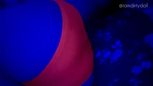 Neon külotum sen ve patlayıcı osuruklarım arasındaki tek şey
