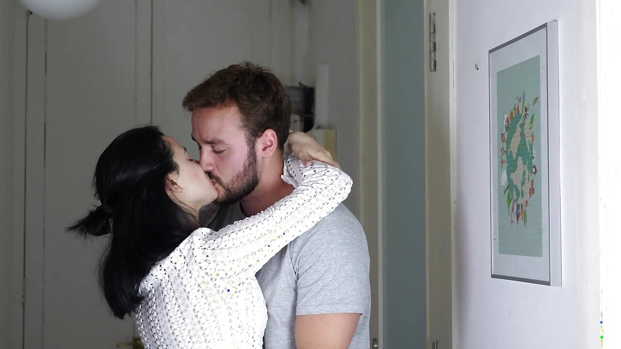 VCDVD SC Sylvan ve Mia Navarro