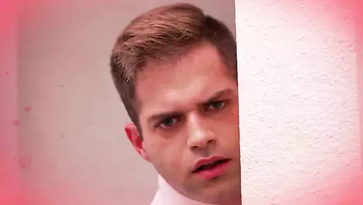 Sislovesme - baştan çıkarıcı genç üvey kız kardeş Leah Lee üvey erkek kardeşini azdırdıktan sonra sürpriz dölleniyor