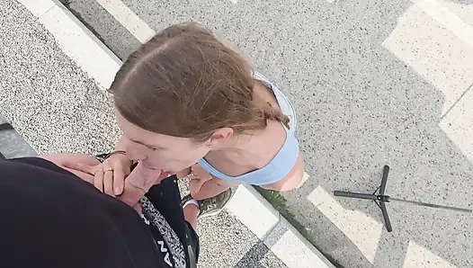 Otobanda seks yaparken yakalandı, açık havada oral seks ve seks