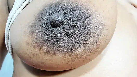 Memeler, meme ucu yakın çekim