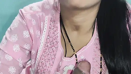 Hintli kız büyük yarak emiyor