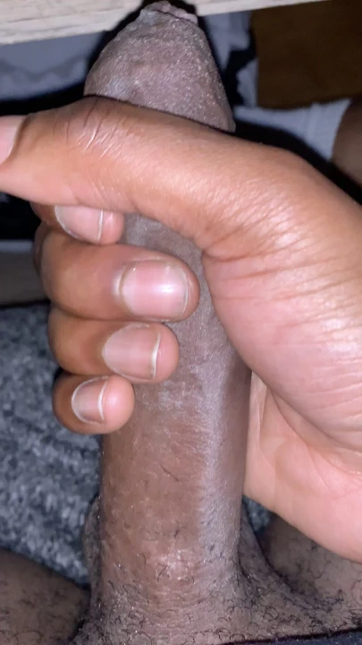 İngiliz büyük zenci mastürbasyon yapıyor