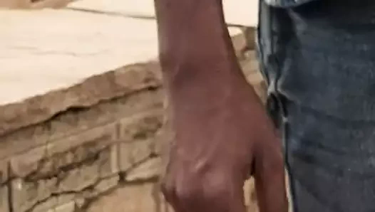 Pembe etek güzel Hintli kız.