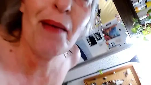 1357 yaramaz nick şafakta külot alıyor