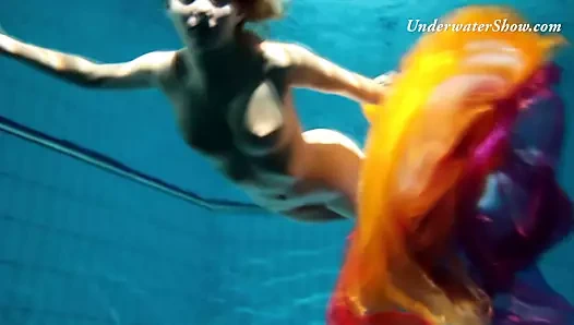 Edwige sürtük genç sualtı