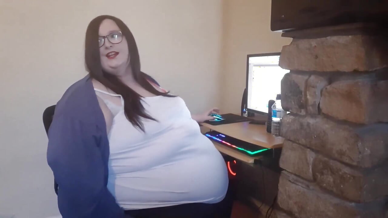 Ssbbw işçi karanlıktan sonra ofiste
