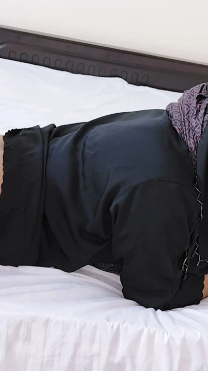 Hint bangla hijabi müslüman üvey-mamani doggy style sikilme videosu. | Klip 3