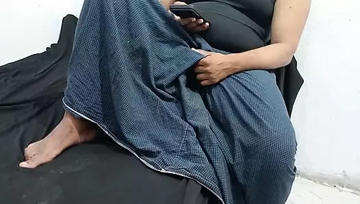 Arkadaşımın evine gittiğimde, beklenmedik bir şekilde kocası beni baştan çıkardı, sonunda güçlü bir orgazm oldum.