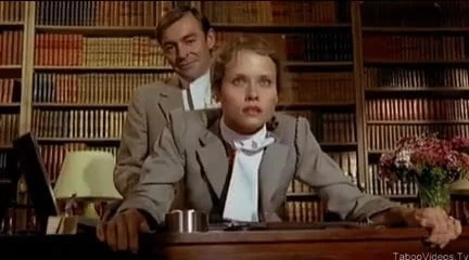 Старик трахнул молодого библиотекаря