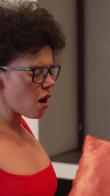 Волнующий момент из "Знойного тройничка. Горячие девушки трясутся от оргазма. 4K HD Команда Тима"