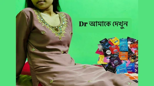 Doktor seksi ve ateşli hastasıyla seks yapıyor