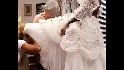 Klasik sürtükler grup sekste sikiliyor ve amcık yalıyor