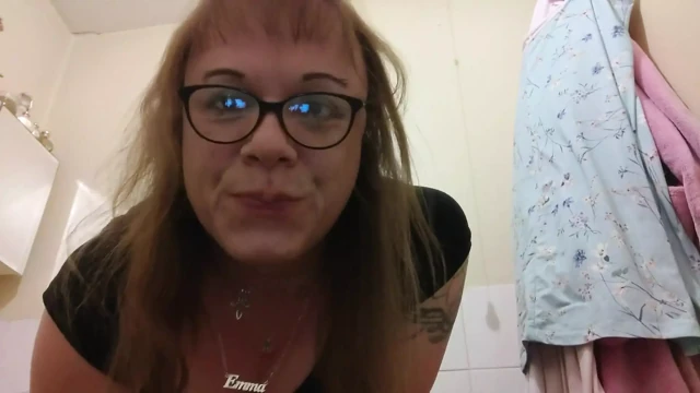 Cam dildoya göt tıkacı