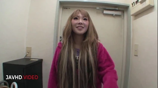 Kıllı amcık Japon bebek saki oshiro sert yarak emiyor ve sonra sikine biniyor sapık bakış açısı