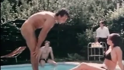 havuz kenarında sikişmek