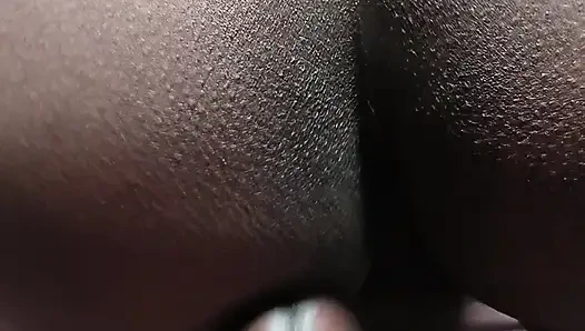 Üvey baba karısını küçük üvey kız kardeşini sikiyor