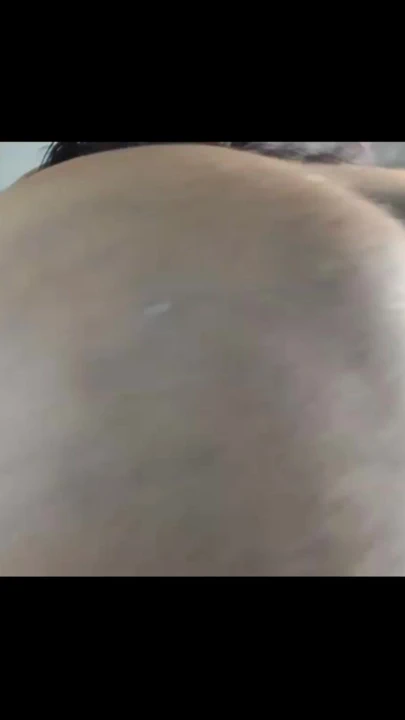 Büyük göğüslerime bak